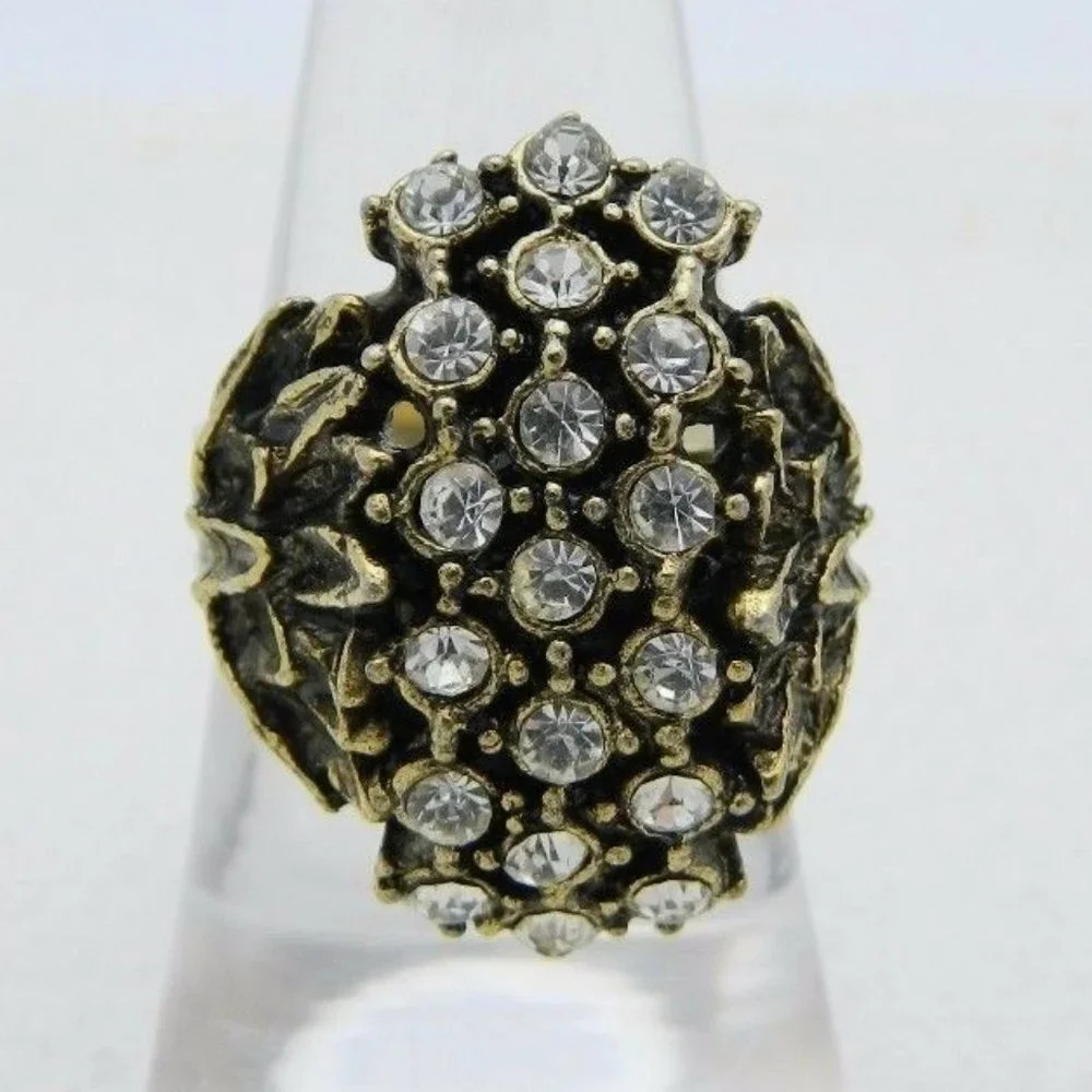 Gold Tone Clear Glass Rhinestone Flower Ring